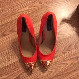 Good condition pumps